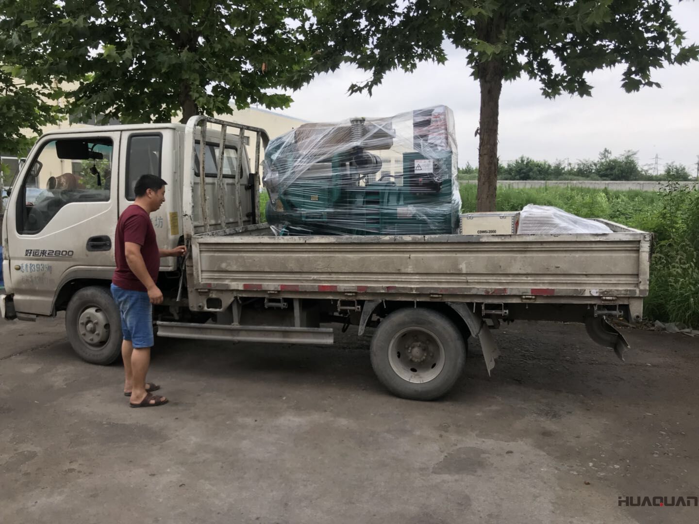  7月20號一臺HQ100GF標配型柴油發電機組發往河北